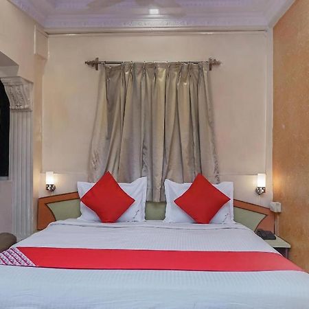 Hotel Tushar Pune Exterior photo
