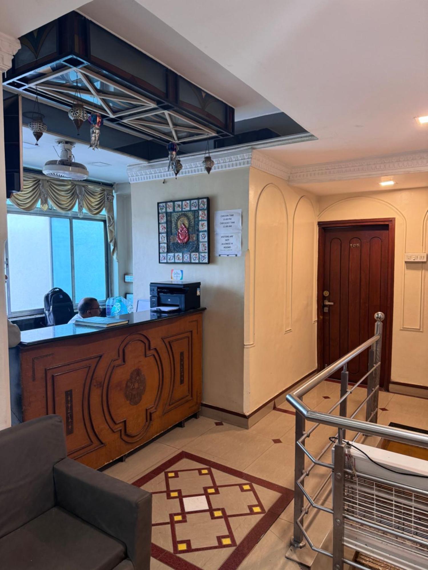 Hotel Tushar Pune Exterior photo