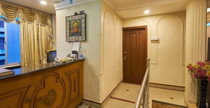 Hotel Tushar Pune Exterior photo