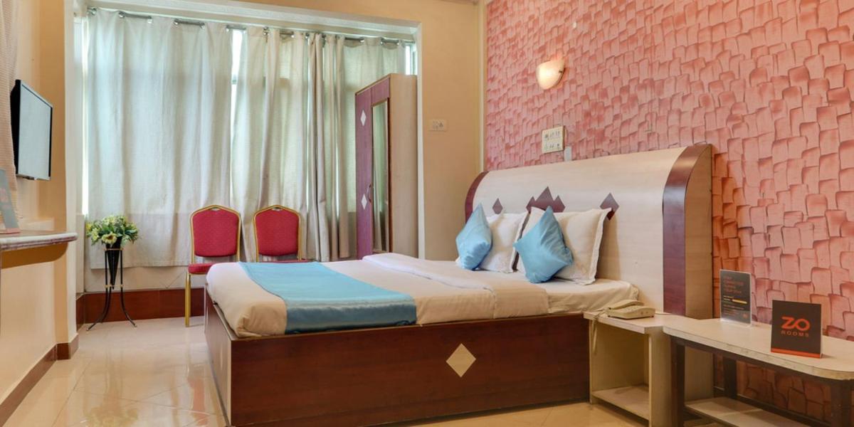 Hotel Tushar Pune Exterior photo