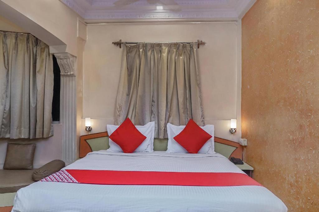Hotel Tushar Pune Exterior photo