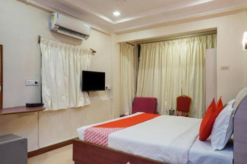 Hotel Tushar Pune Exterior photo