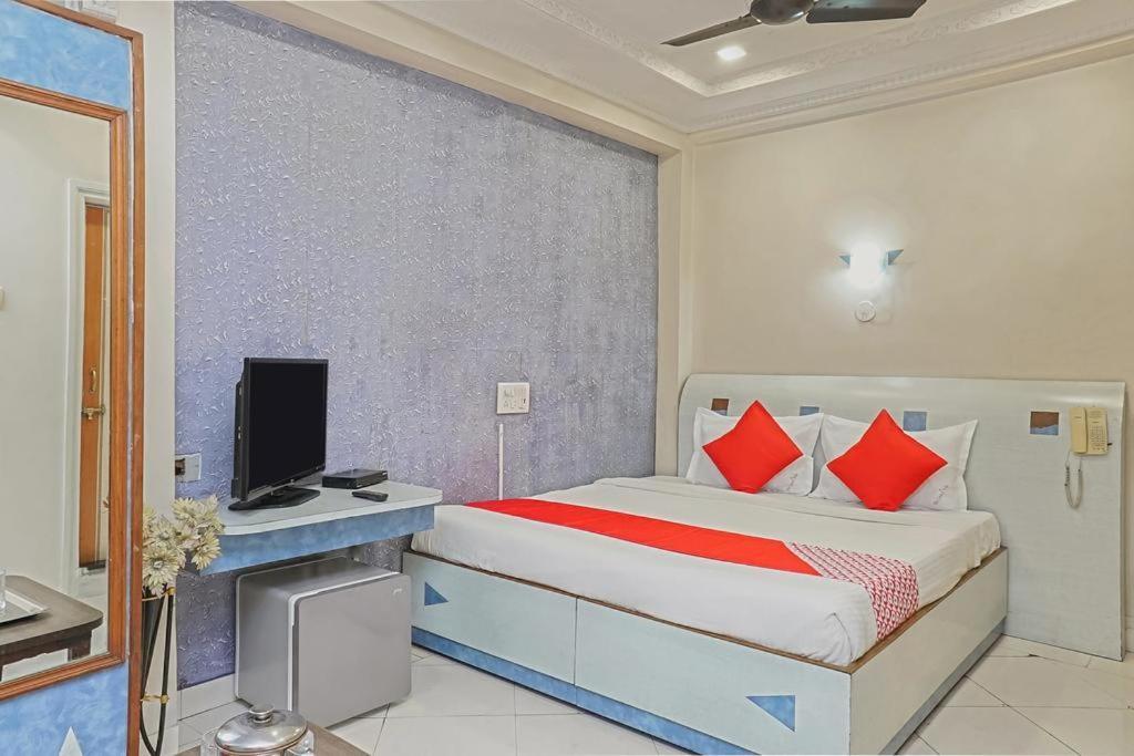 Hotel Tushar Pune Exterior photo